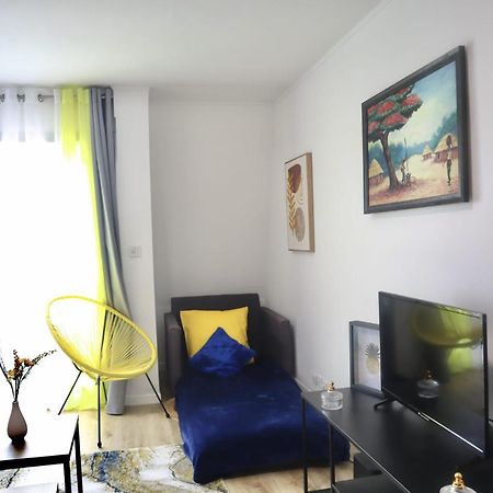 Cosy Sun-Mantes-La-Jolie Apartment Bagian luar foto